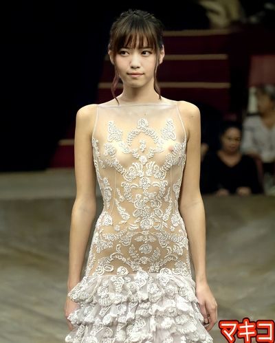 Nishino Nanase - public lingerie