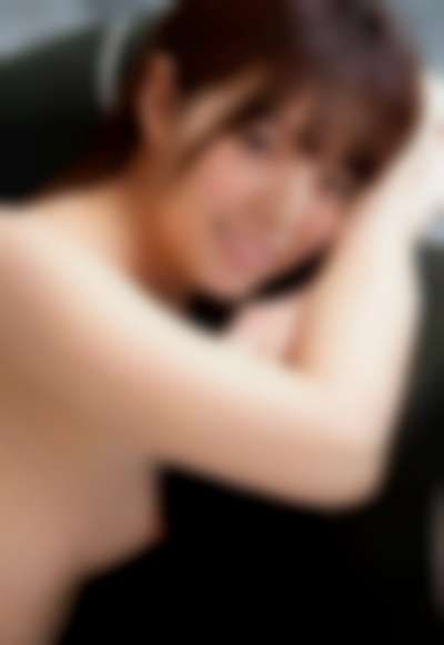 Nishino Nanase - shows tits