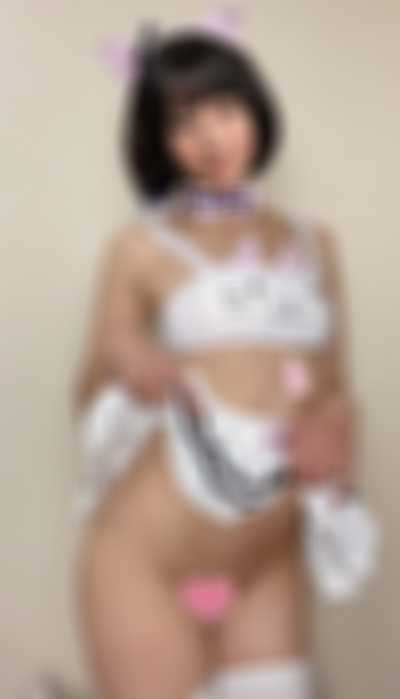 Suzu Hirose - softcore