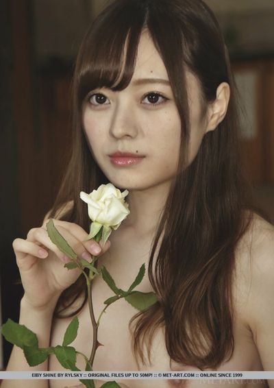 Umezawa Minami - shows tits
