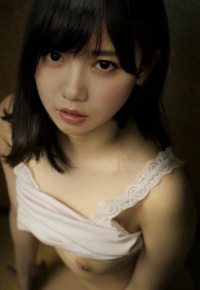 Saito Kyoko - shows tits