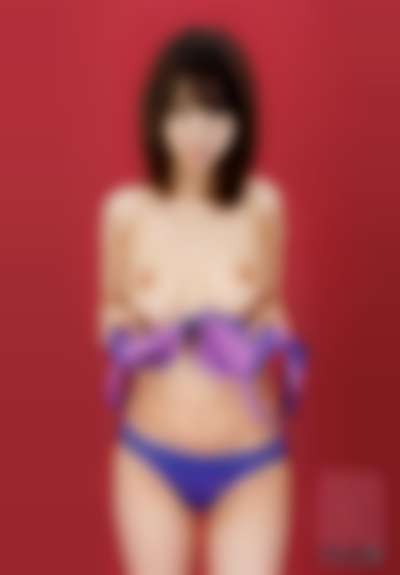 Kashiwagi Yuki - shows tits