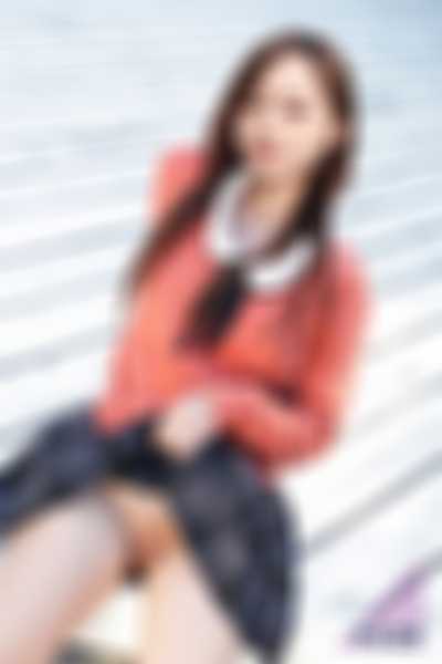 Umezawa Minami - shows pussy