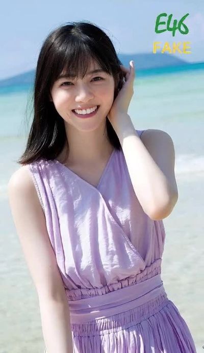 Nishino Nanase - shows tits