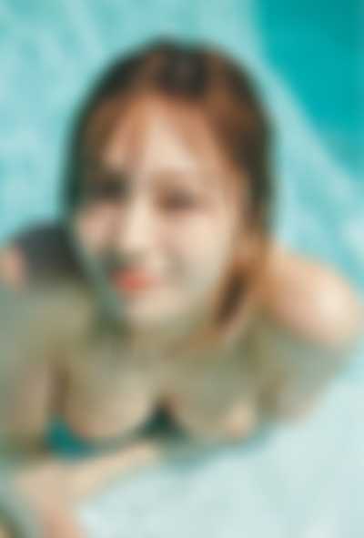 Umezawa Minami - shows tits