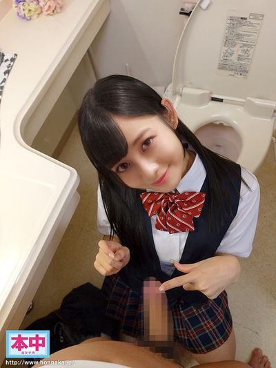 Hashimoto Kanna - handjob